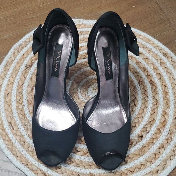 Nina Women’s Black Bow Ericka  wedge 👠 Pump, Size 8 - Picture 4 of 12